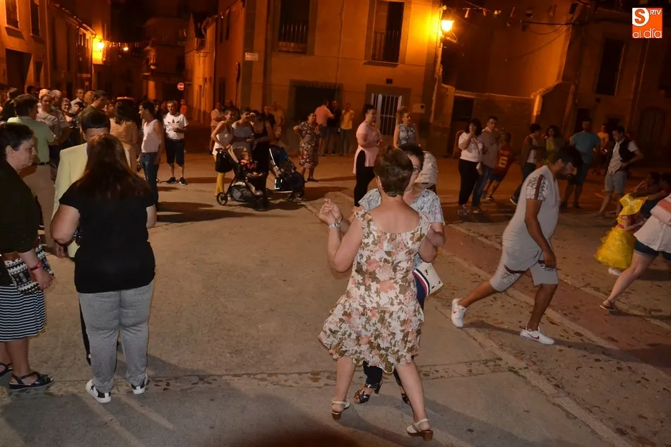 El barrio de San Andrés disfruta de otra larga noche musical  