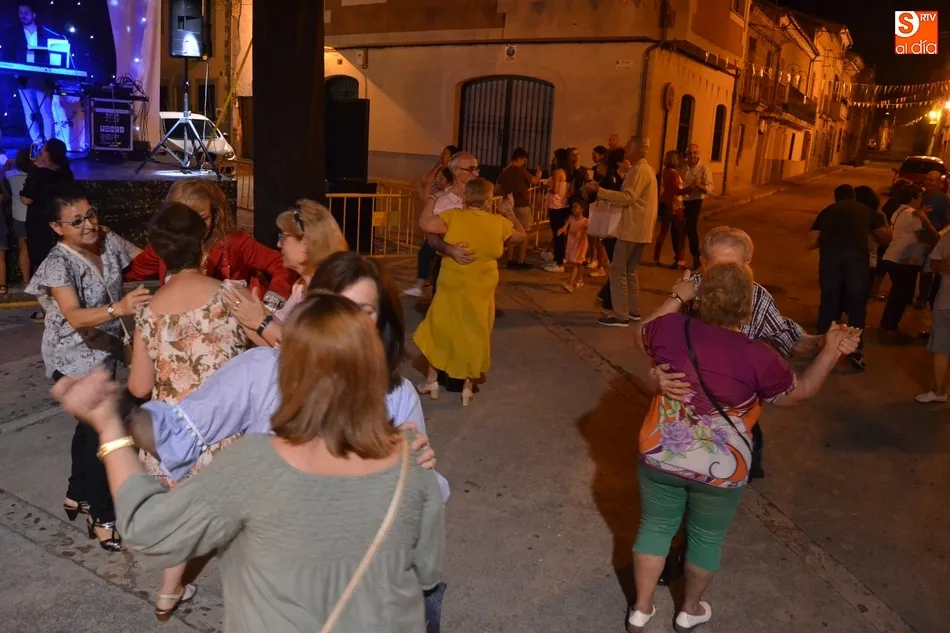 Foto 6 - El barrio de San Andr&eacute;s disfruta de otra larga noche musical  