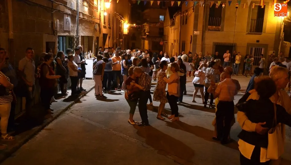 Foto 3 - El barrio de San Andr&eacute;s disfruta de otra larga noche musical  