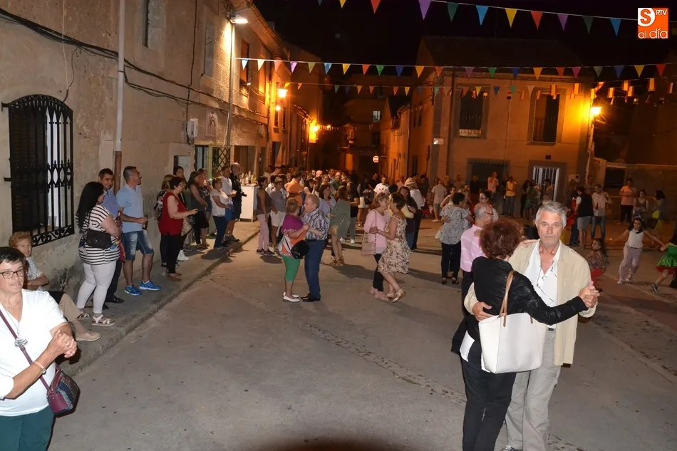 Foto 4 - El barrio de San Andr&eacute;s disfruta de otra larga noche musical  