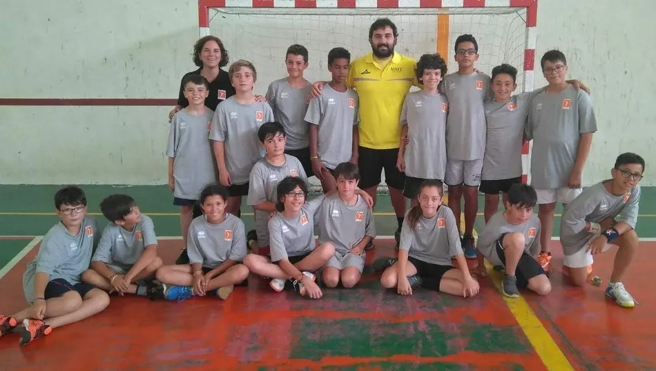 Foto 8 - Concluye con &eacute;xito el II Campus de verano Club Balonmano Ciudad de Salamanca  