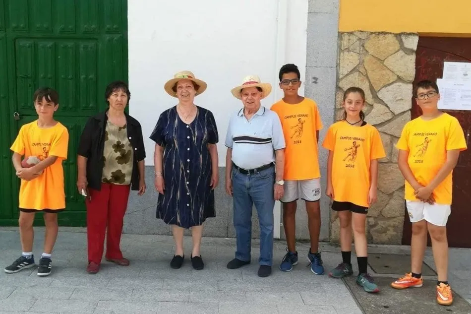 Foto 5 - Concluye con &eacute;xito el II Campus de verano Club Balonmano Ciudad de Salamanca  