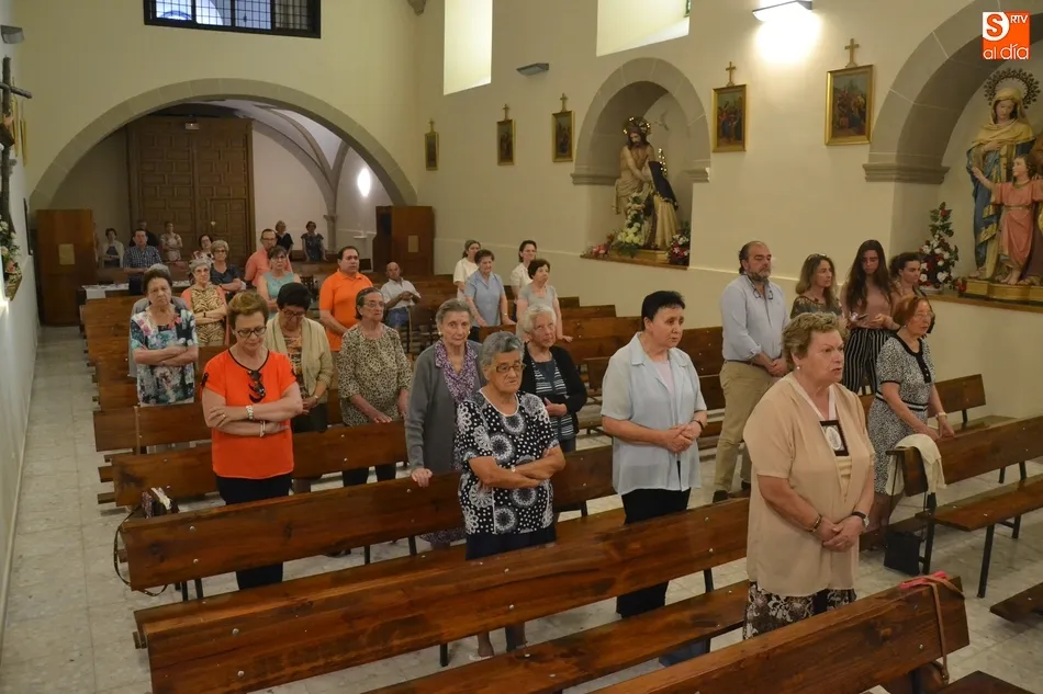 Foto 2 - Ya est&aacute; en marcha la novena en honor a la Virgen del Carmen  