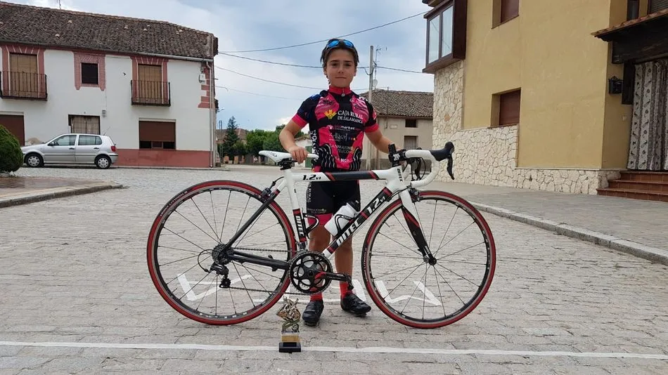 Foto 4 - Juan Mar&iacute;a Cuella representa a la Escuela de Ciclismo Promesal en el Campeonato de Espa&ntilde;a  