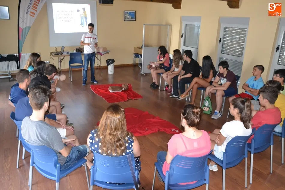 Foto 7 - Un total de 18 j&oacute;venes reciben formaci&oacute;n en primeros auxilios  