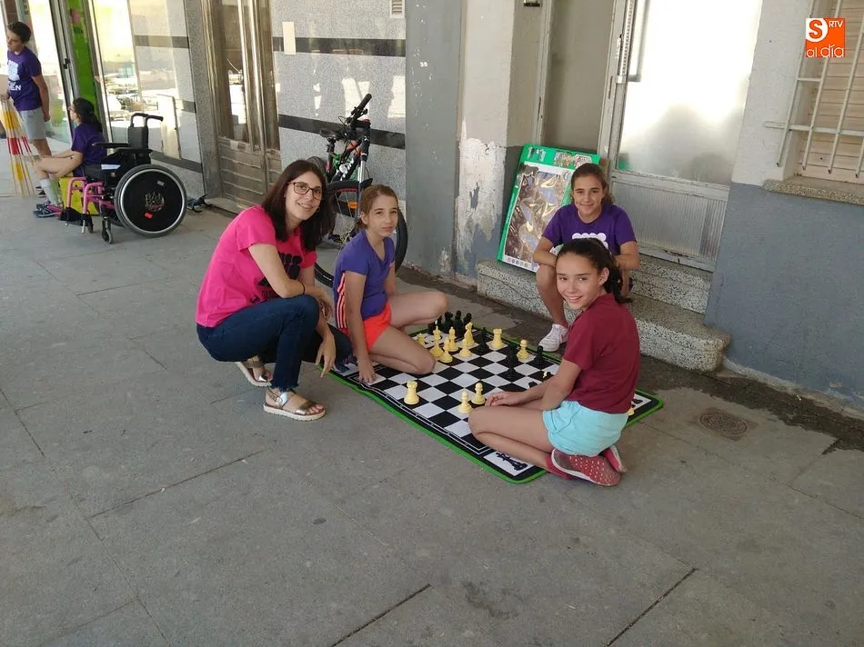 Foto 3 - Las actividades infantiles y juveniles de verano contin&uacute;an adelante en la villa