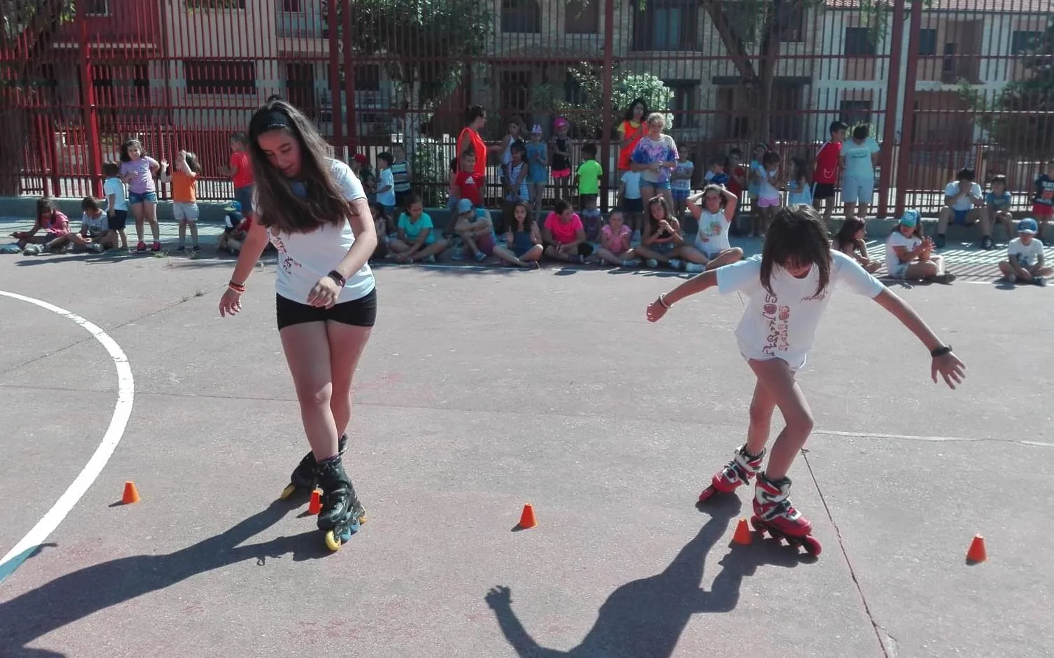 Los Farinatos Roleros ofrecen una exhibición a los niños de Conciliamos  