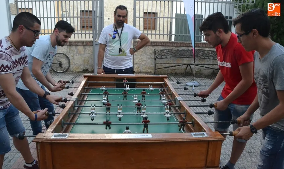 Foto 8 - &lsquo;El Encuentro&rsquo; se adjudica el Torneo de Futbol&iacute;n de la Semana de la Juventud  