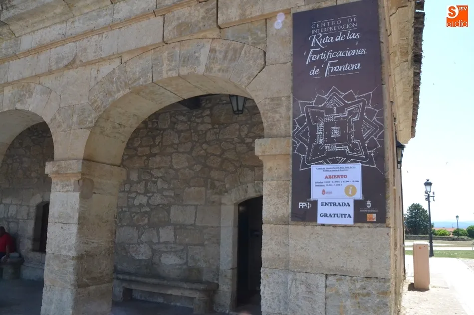 Abierto el Centro de Interpretación de la Ruta de las Fortificaciones para ‘festejar’ el 10 de ...