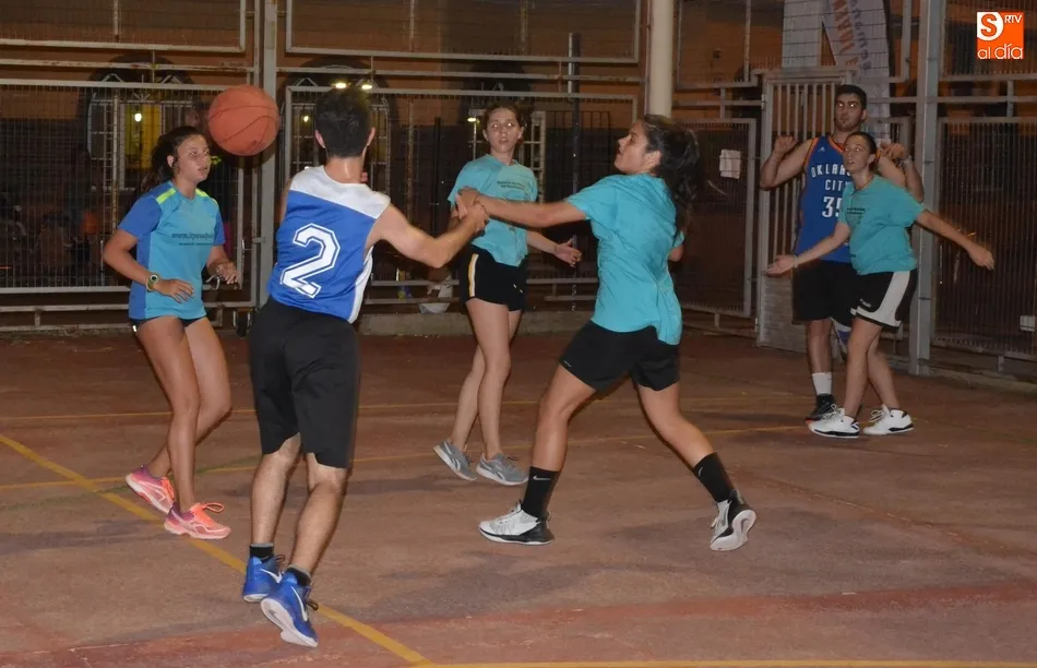 Foto 10 - El Torneo mixto de Streetbasket 3x3 se resuelve por un solo punto a favor de &lsquo;Equipo uno&rsquo;  