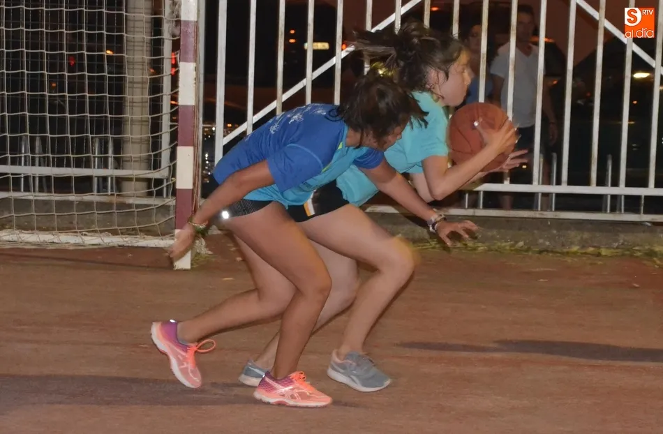 Foto 9 - El Torneo mixto de Streetbasket 3x3 se resuelve por un solo punto a favor de &lsquo;Equipo uno&rsquo;  