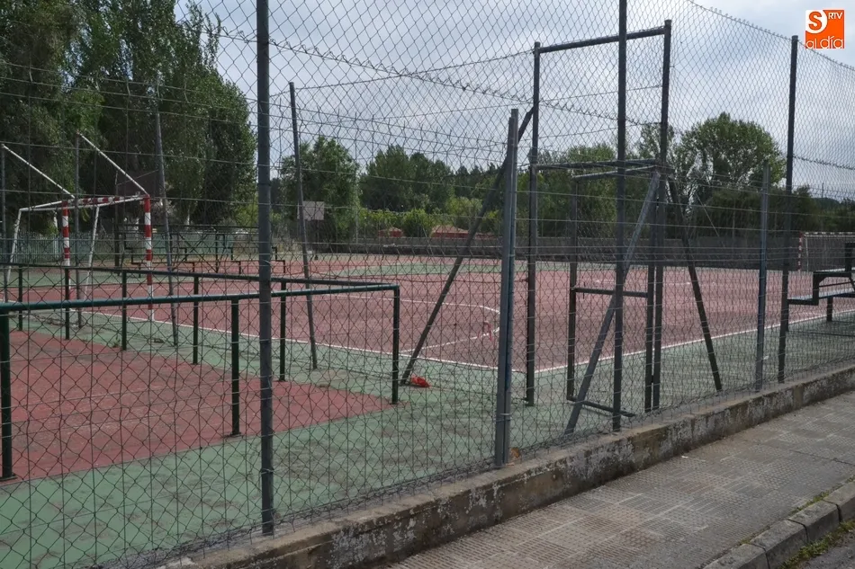 Foto 7 - D&iacute;as de preparativos en el Barrio Nuevo para la gran cita taurina del pr&oacute;ximo s&aacute;bado  