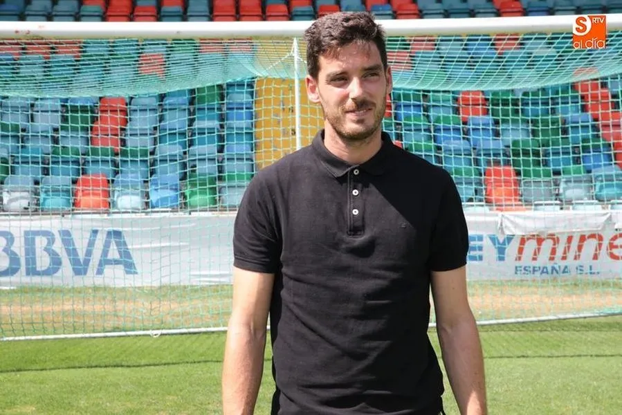 Foto 2 - Pablo Alcolea, un guardameta con garant&iacute;as para el CF Salmantino UDS&nbsp;