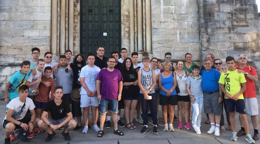 Un grupo de jóvenes peregrina a Santiago de la mano de la Pastoral Juvenil y el Seminario  