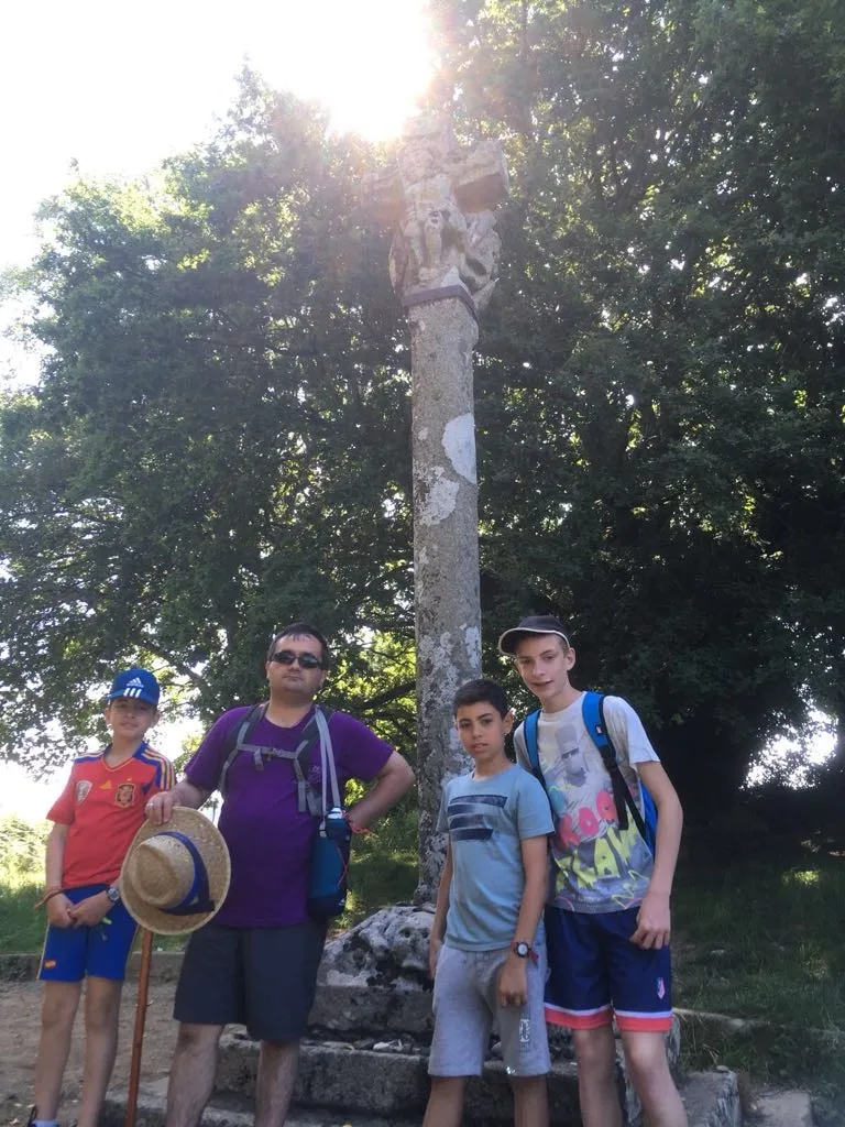 Foto 4 - Un grupo de j&oacute;venes peregrina a Santiago de la mano de la Pastoral Juvenil y el Seminario  