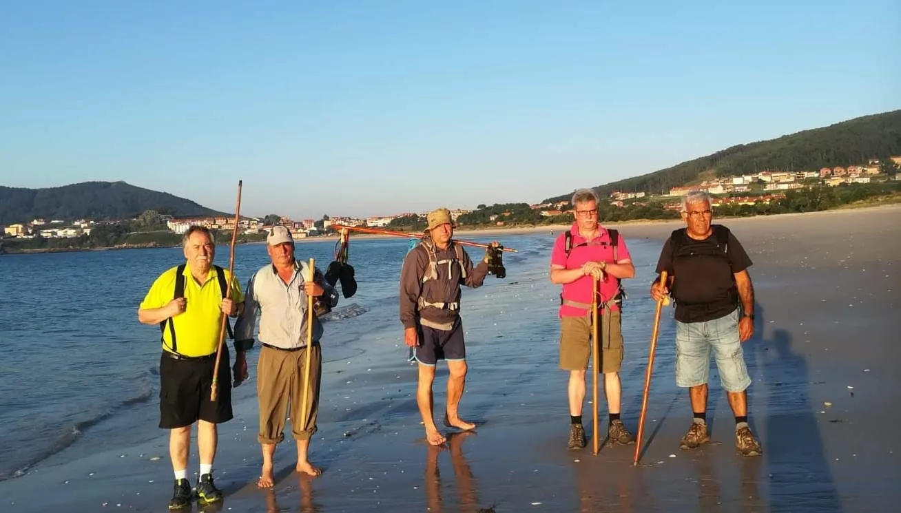 Llegan a Finisterre los mirobrigenses que han afrontado el ‘Epílogo del Camino de Santiago’  
