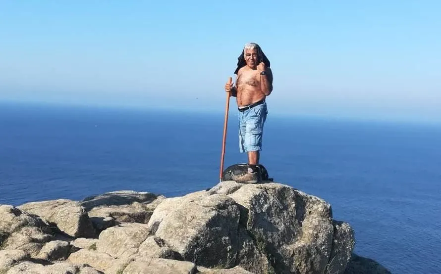Foto 4 - Llegan a Finisterre los mirobrigenses que han afrontado el &lsquo;Ep&iacute;logo del Camino de Santiago&rsquo;  