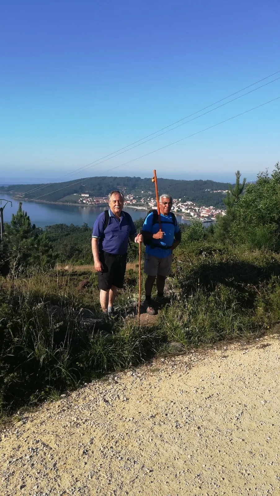 Foto 6 - Llegan a Finisterre los mirobrigenses que han afrontado el &lsquo;Ep&iacute;logo del Camino de Santiago&rsquo;  