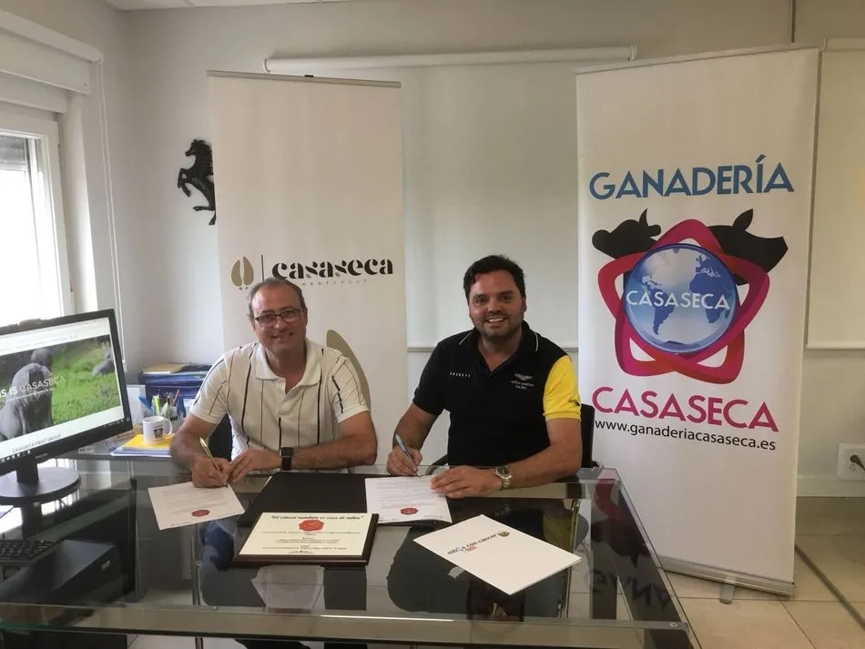 Foto 2 - Ganader&iacute;a Casaseca se une al programa &lsquo;Empresas Amigas Solidarias&rsquo; de la asociaci&oacute;n Pyfano  