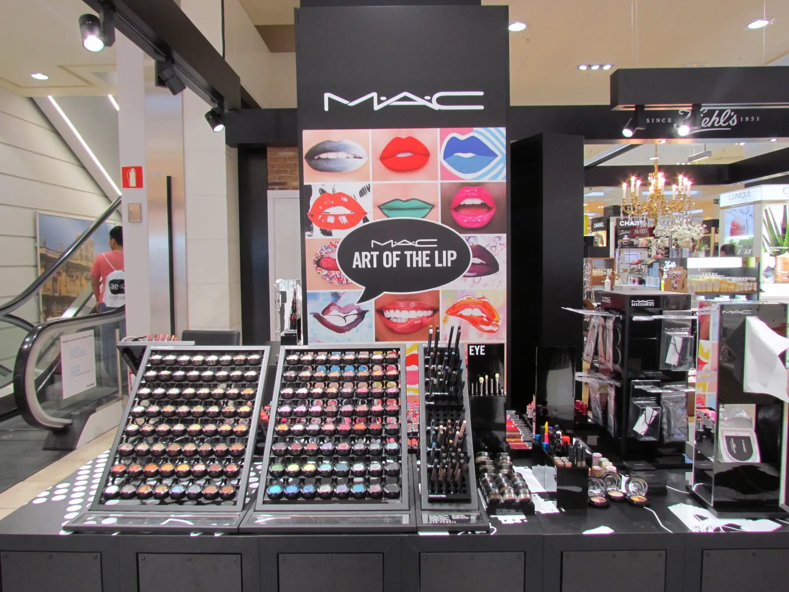 Foto 5 - La firma de cosm&eacute;tica M.A.C inaugura su nuevo espacio en El Corte Ingl&eacute;s