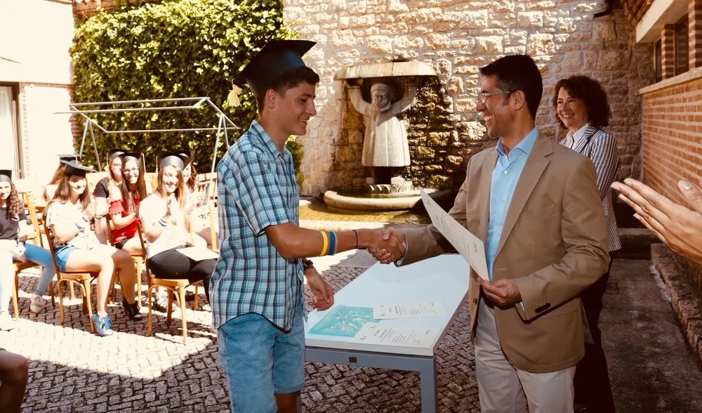 Foto 3 - Iberdrola y Junta entregan los diplomas a los 20 primeros alumnos de un curso de inmersi&oacute;n...