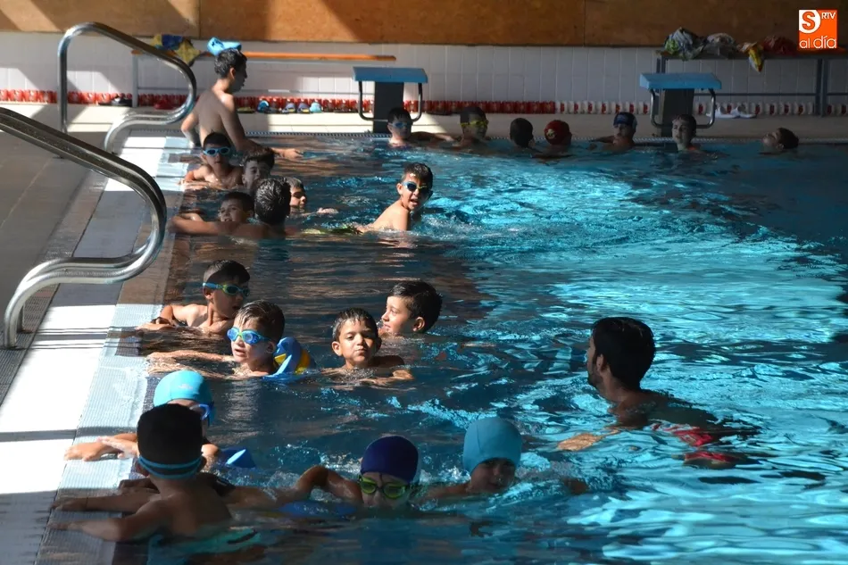 Foto 10 - El Centro Acu&aacute;tico recibe un a&ntilde;o m&aacute;s a los integrantes del Mir&oacute;briga Campus  
