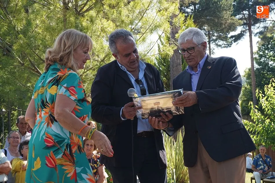 Foto 10 - Medio millar de mayores disfrutan en La Alberca de su jornada anual