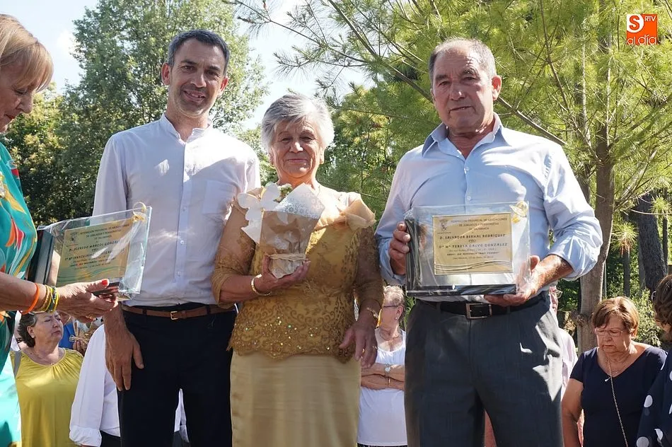 Foto 7 - Medio millar de mayores disfrutan en La Alberca de su jornada anual
