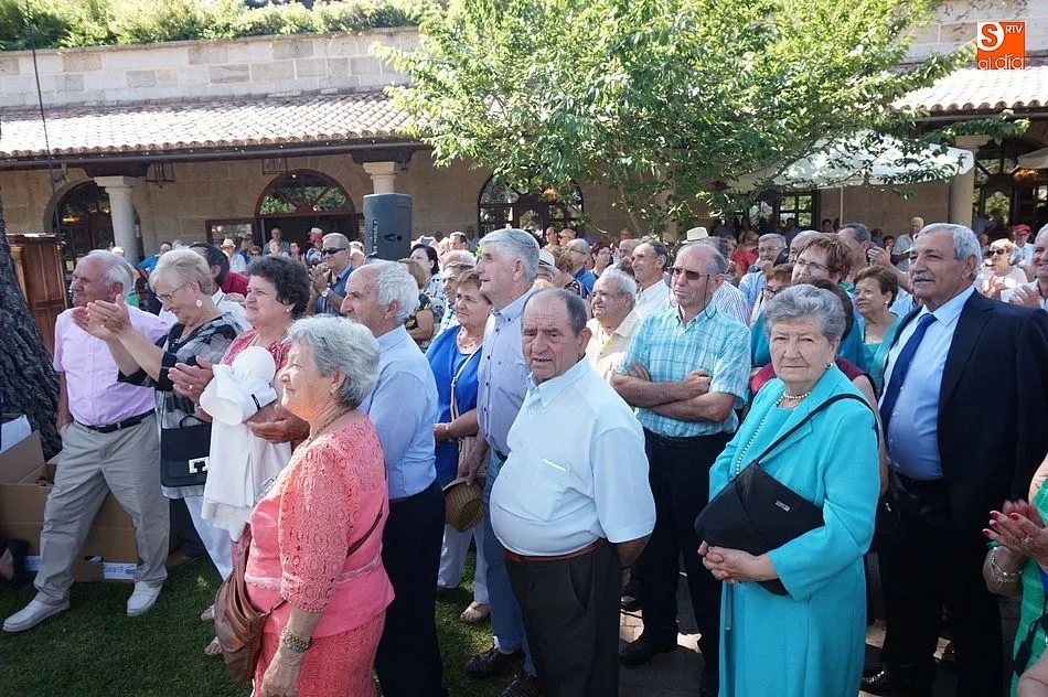 Foto 5 - Medio millar de mayores disfrutan en La Alberca de su jornada anual
