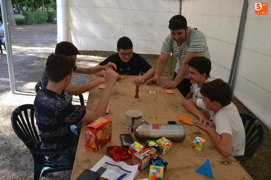 Foto 6 - La Florida empieza a decir adi&oacute;s con una sesi&oacute;n de juegos al aire libre  