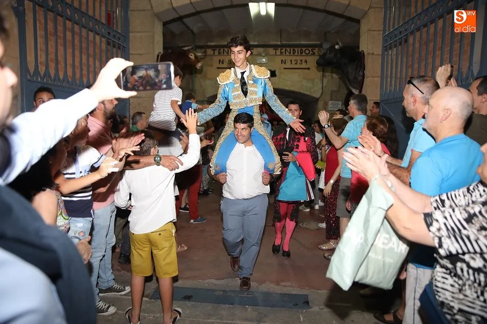 De nuevo éxito en el certamen Destino La Glorieta con numeroso público que disfrutó con la actuación de los jóvenes novilleros