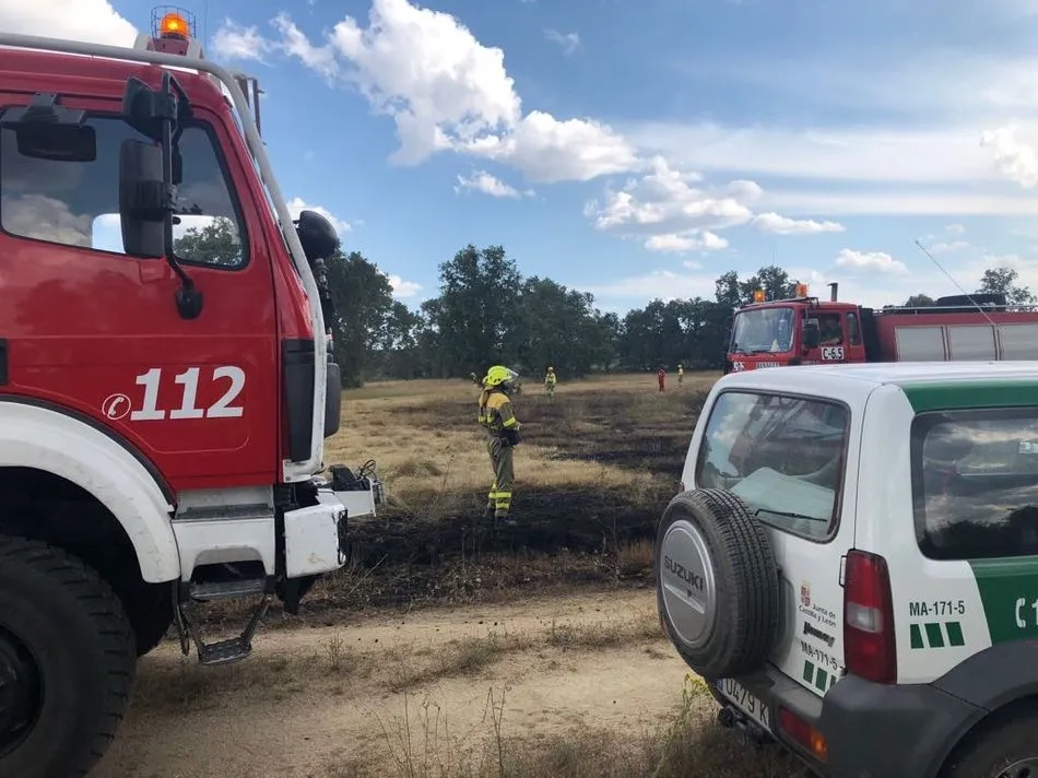 Foto 3 - Sofocado un incendio en Bogajo  