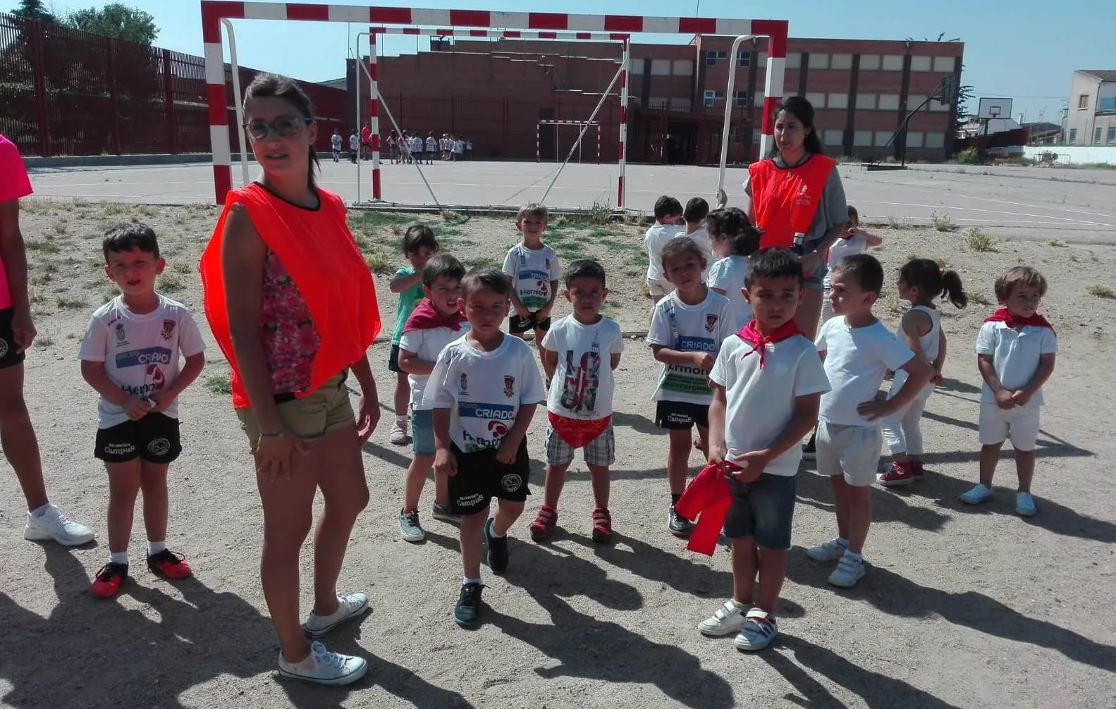 Foto 5 - Mir&oacute;briga Campus visita Conciliamos en Verano con motivo del Mundial de F&uacute;tbol  