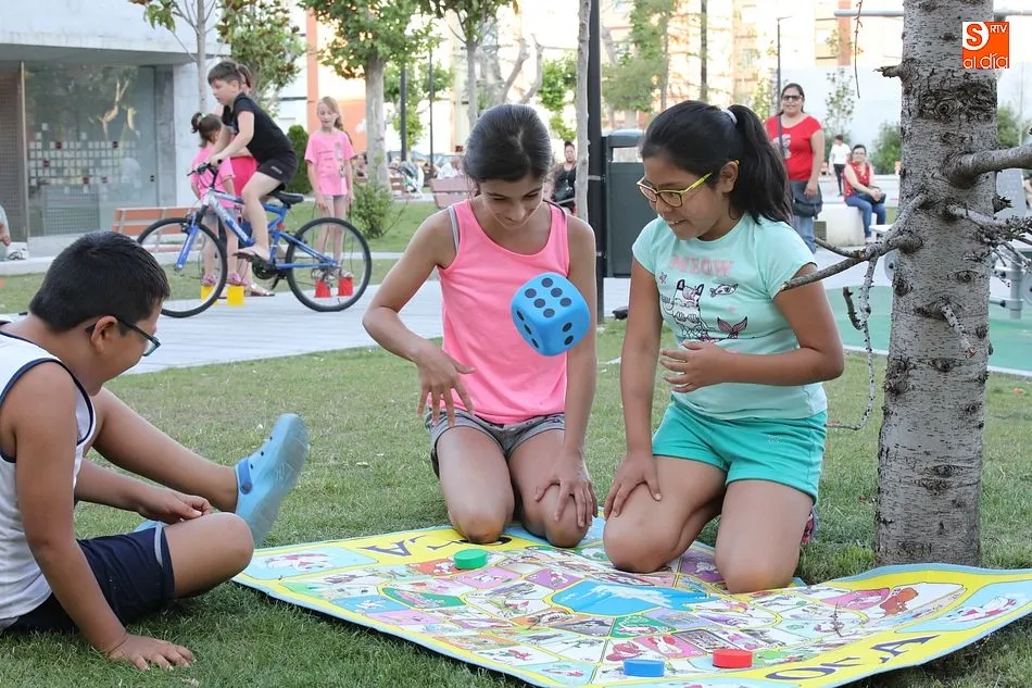 Los más pequeños disfrutaron con la selección de juegos de antaño en Garrido