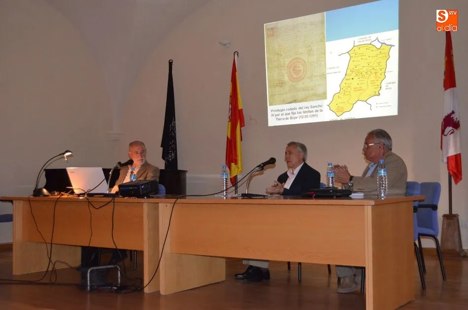 Foto 4 - Los documentos m&aacute;s valiosos del archivo medieval de B&eacute;jar podr&aacute;n verse en la exposici&oacute;n junto...