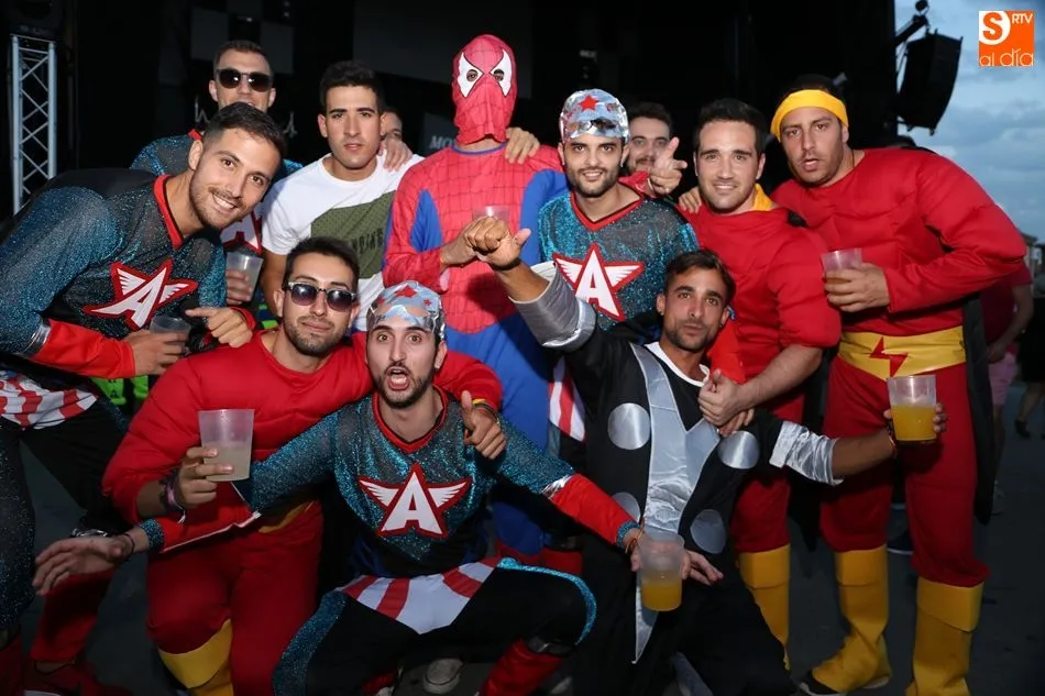 Foto 11 - Villoruela estalla en fiestas
