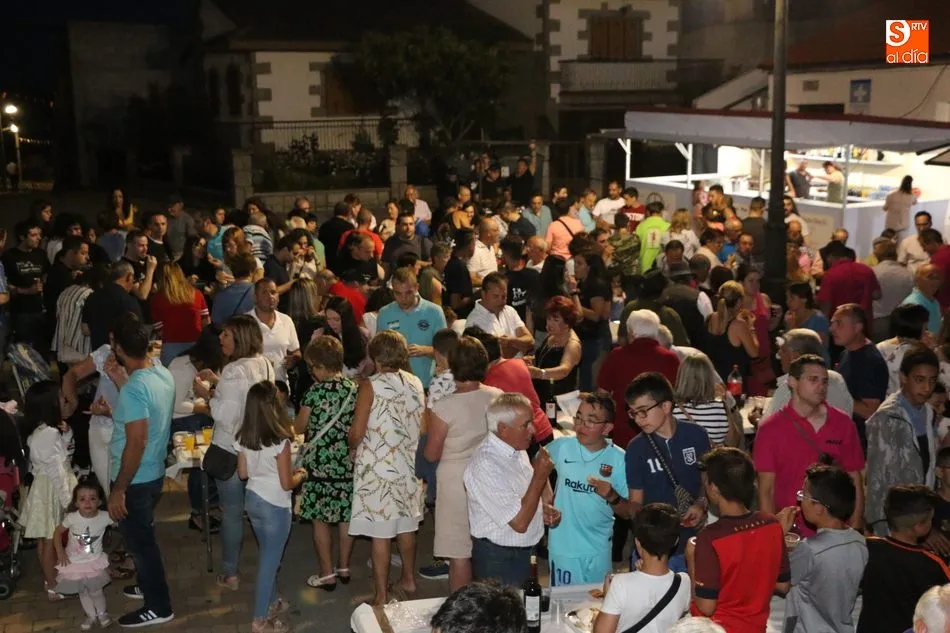 Foto 6 - El preg&oacute;n del doctor Terrero y la popular cena dan el pistoletazo de salida a las fiestas de San...