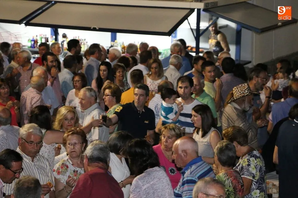 Foto 4 - El preg&oacute;n del doctor Terrero y la popular cena dan el pistoletazo de salida a las fiestas de San...
