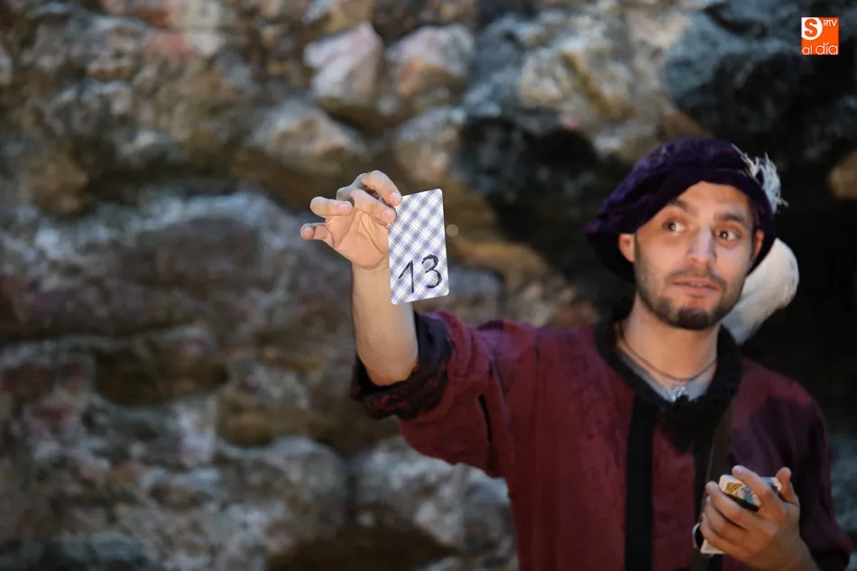 Foto 8 - Velada de magia e ilusi&oacute;n en la Cueva de Salamanca