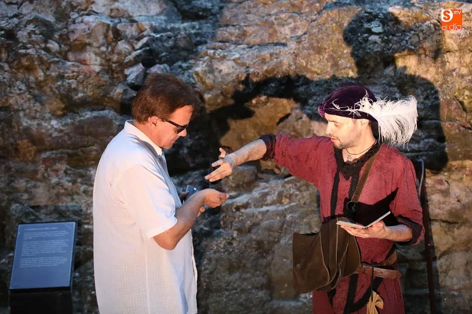 Foto 5 - Velada de magia e ilusi&oacute;n en la Cueva de Salamanca