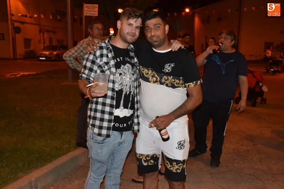 Foto 6 - Completa jornada de apertura de las fiestas de la Avenida de Espa&ntilde;a y Casas de Mart&iacute;n B&aacute;ez  