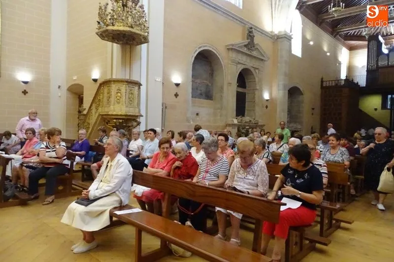 Foto 8 - Alba de Tormes acoge la celebraci&oacute;n del D&iacute;a del Misionero diocesano  