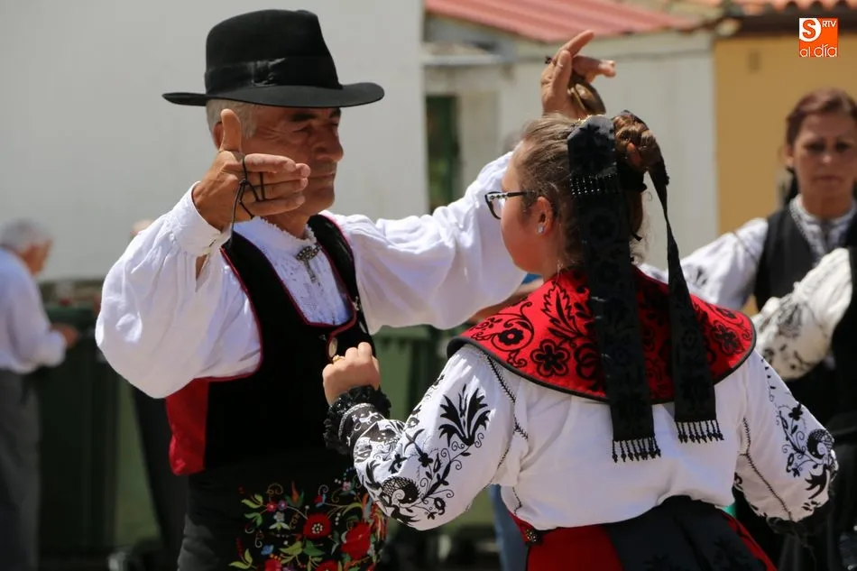 Foto 5 - Decenas de veh&iacute;culos quedan bajo la bendici&oacute;n de San Crist&oacute;bal en Guadramiro