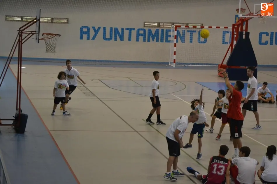 Foto 3 - El Campus del Baloncesto Fuenlabrada llega a su final tras una semana muy intensa