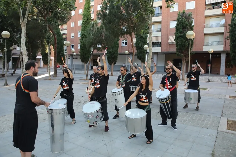 Foto 10 - Blocco Charro pone ritmo al s&aacute;bado en la Plaza Barcelona
