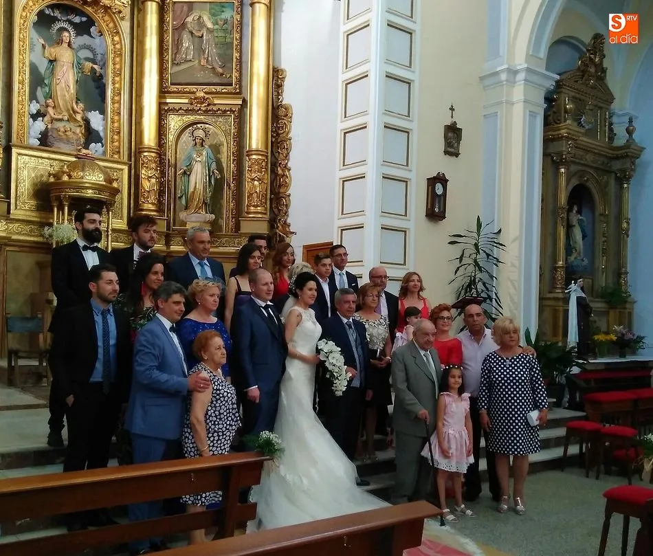 Foto 2 - Puri Garabaya y Roberto L&oacute;pez celebran su enlace en la villa