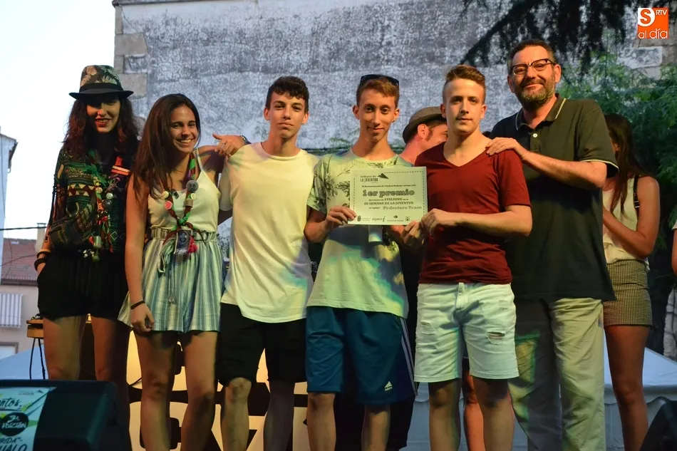 Foto 11 - Los Morancos y Pierre Nodoyuna y su perro pat&aacute;n, premiados en la Carrera de Autos Locos  