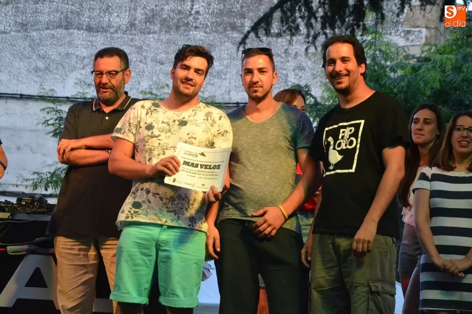 Los Morancos y Pierre Nodoyuna y su perro patán, premiados en la Carrera de Autos Locos  