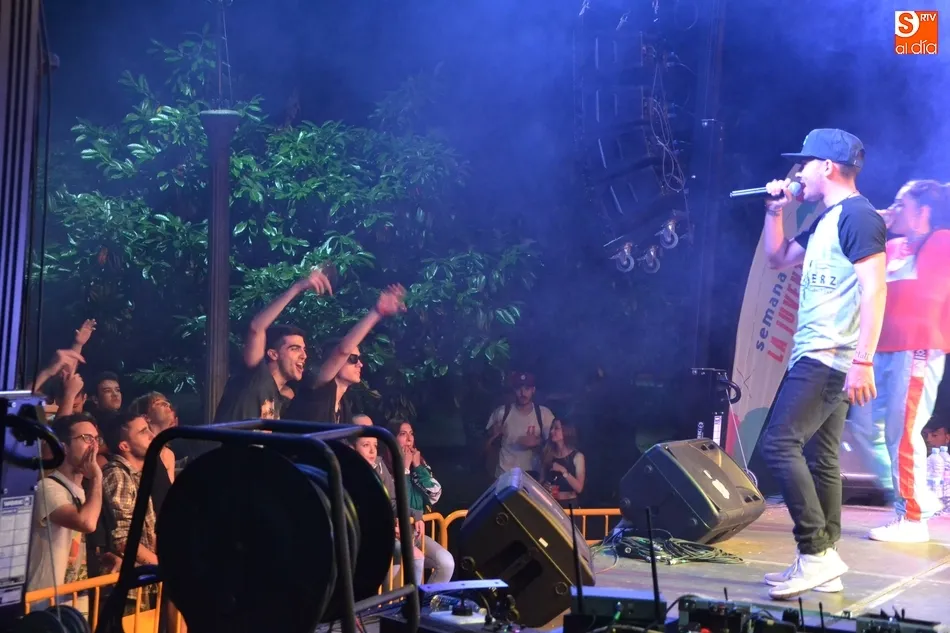 Foto 3 - Larga y movida velada de conciertos en La Florida para poner el broche a la Semana de la Juventud  