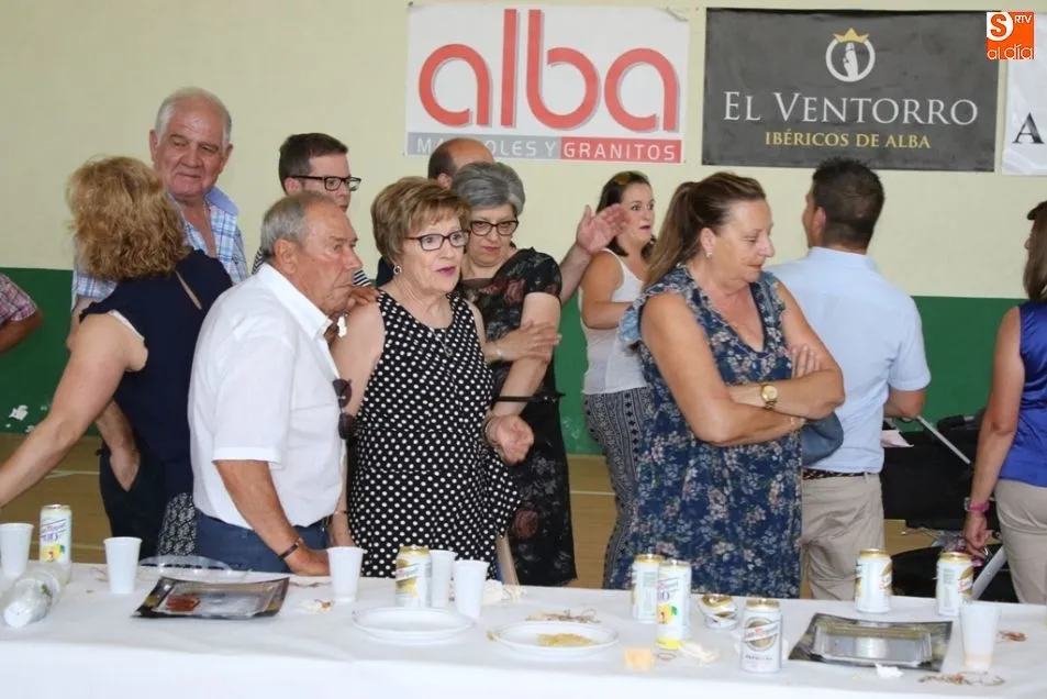 Foto 8 - San Crist&oacute;bal recorre las calles de Alba de Tormes  